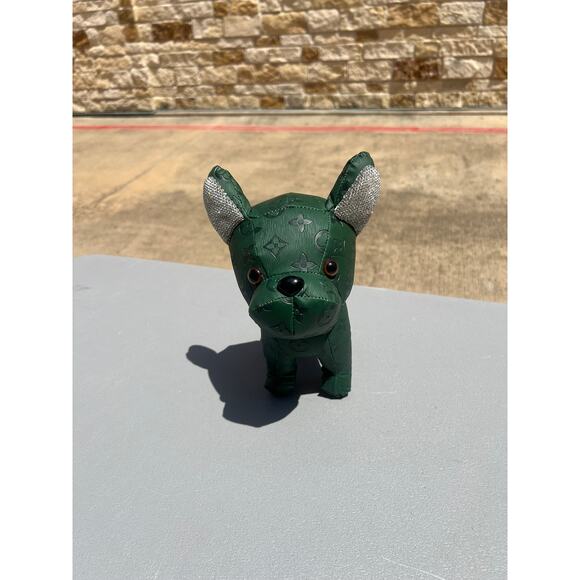 Luxury Designer‎ Rhinestone Dog Decor - Picture 1 of 2